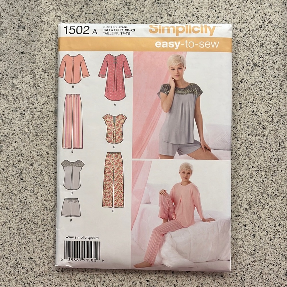 Simplicity Pattern 1502 Easy-To-Sew Pajamas